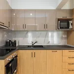 Cassandra Apt By Halu! Apartments