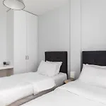 Cassandra Apt By Halu! Apartments